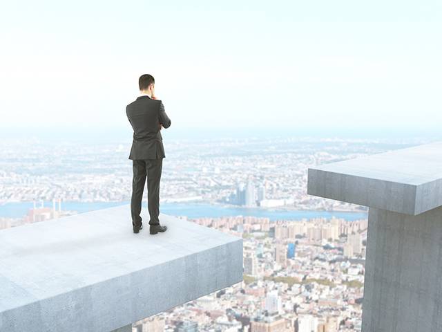 Business-consultant-understanding-and-capitalising-on-foreign-currency-markets-tknb Business-consultant-understanding-and-capitalising-on-foreign-currency-markets-tknb